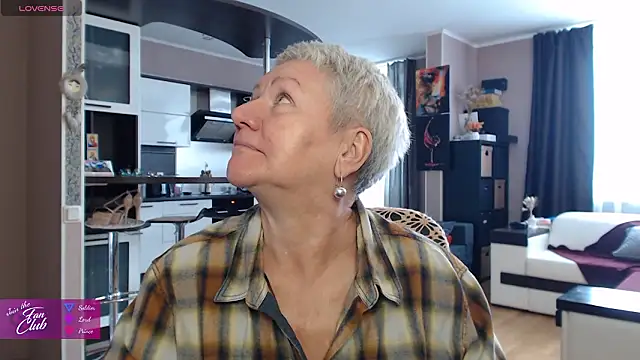 Snapshot of roxana_brooks chatting on 02/10/26, 09:19 roxana brooks online show from 02/10/26, 09:19