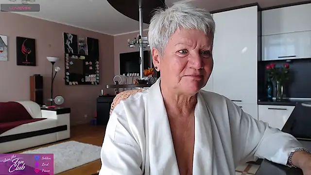 roxana brooks online show from 07/30/26, 07:07