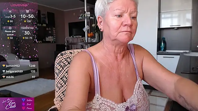 roxana brooks online show from 07/18/26, 06:16