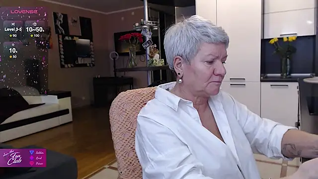 roxana brooks online show from 11/10/25, 01:27