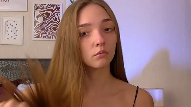 VirginieCruz online show from 02/09/26, 06:00