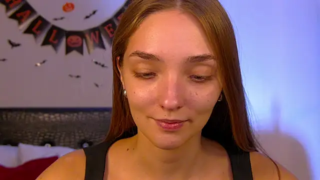 VirginieCruz online show from 11/02/25, 07:30