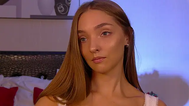 VirginieCruz online show from 10/05/25, 07:26