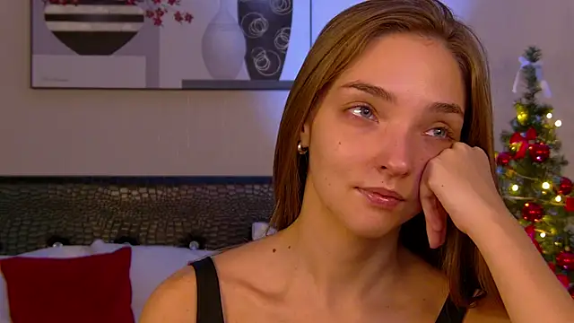 VirginieCruz online show from 12/20/25, 05:43