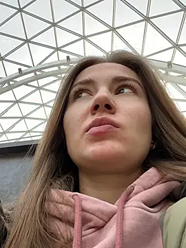 Snapshot of ValenciaShock chatting on 02/07/25, 05:31 ValenciaShock online show from 02/07/25, 05:31