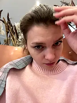 Snapshot of ValenciaShock chatting on 11/28/25, 06:35 ValenciaShock online show from 11/28/25, 06:35