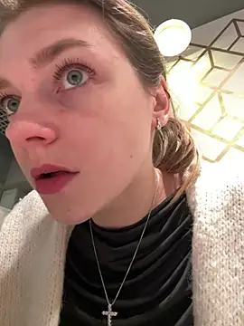 Snapshot of ValenciaShock chatting on 02/07/26, 06:43 ValenciaShock online show from 02/07/26, 06:43