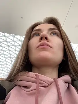 Snapshot of ValenciaShock chatting on 02/09/25, 08:10 ValenciaShock online show from 02/09/25, 08:10