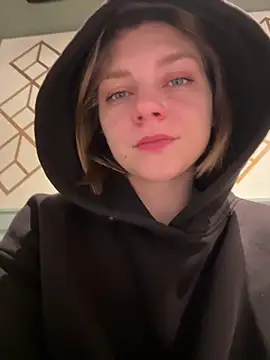 Snapshot of ValenciaShock chatting on 02/21/26, 06:37 ValenciaShock online show from 02/21/26, 06:37