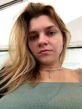 Snapshot of ValenciaShock chatting on 09/10/25, 07:29 ValenciaShock online show from 09/10/25, 07:29