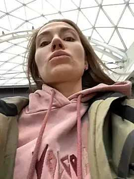 Snapshot of ValenciaShock chatting on 02/12/25, 05:05 ValenciaShock online show from 02/12/25, 05:05