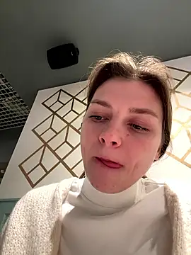 Snapshot of ValenciaShock chatting on 01/17/26, 06:39 ValenciaShock online show from 01/17/26, 06:39