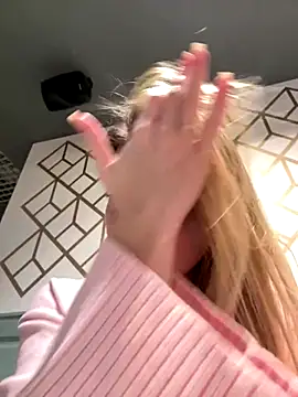 Snapshot of ValenciaShock chatting on 11/20/25, 06:36 ValenciaShock online show from 11/20/25, 06:36