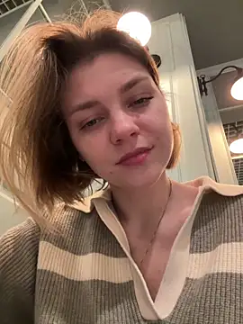 Snapshot of ValenciaShock chatting on 02/20/26, 06:48 ValenciaShock online show from 02/20/26, 06:48