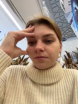 Snapshot of ValenciaShock chatting on 10/23/25, 06:56 ValenciaShock online show from 10/23/25, 06:56