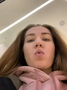 Snapshot of ValenciaShock chatting on 01/28/25, 08:14 ValenciaShock online show from 01/28/25, 08:14