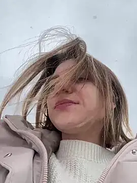 Snapshot of ValenciaShock chatting on 02/25/26, 06:57 ValenciaShock online show from 02/25/26, 06:57