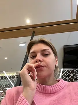 Snapshot of ValenciaShock chatting on 10/16/25, 06:43 ValenciaShock online show from 10/16/25, 06:43