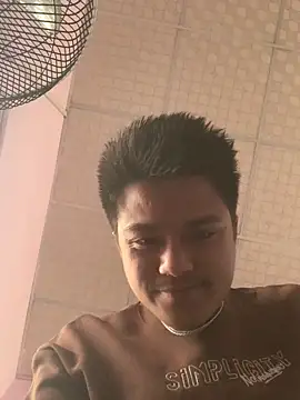 Hullax online show from 03/11/26, 03:22