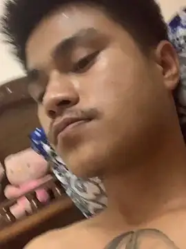 Hullax online show from 03/07/26, 04:34