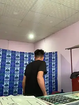 Hullax online show from 03/21/26, 02:57