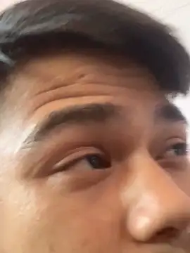 Snapshot of Hullax chatting on 11/05/25, 09:34 Hullax online show from 11/05/25, 09:34