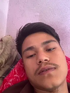 Snapshot of Hullax chatting on 11/09/25, 05:00 Hullax online show from 11/09/25, 05:00