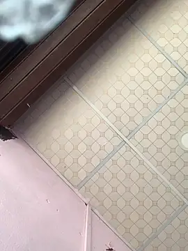 Snapshot of Hullax chatting on 11/25/25, 04:35 Hullax online show from 11/25/25, 04:35