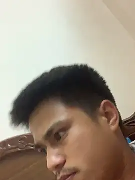 Hullax online show from 03/06/26, 03:40