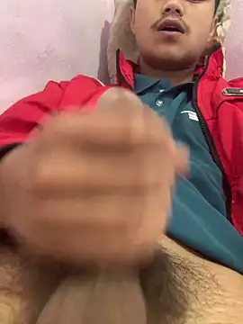 Snapshot of Hullax chatting on 02/10/26, 02:32 Hullax online show from 02/10/26, 02:32