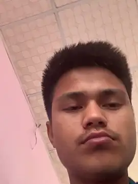 Snapshot of Hullax chatting on 03/03/26, 02:40 Hullax online show from 03/03/26, 02:40