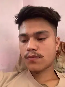 Hullax online show from 04/14/26, 04:17