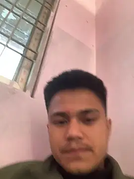 Snapshot of Hullax chatting on 02/16/26, 02:54 Hullax online show from 02/16/26, 02:54