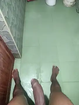 Snapshot of yo19boy chatting on 01/29/25, 06:33 yo19boy online show from 01/29/25, 06:33