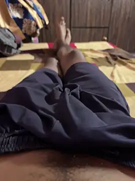 Snapshot of yo19boy chatting on 11/08/25, 06:39 yo19boy online show from 11/08/25, 06:39