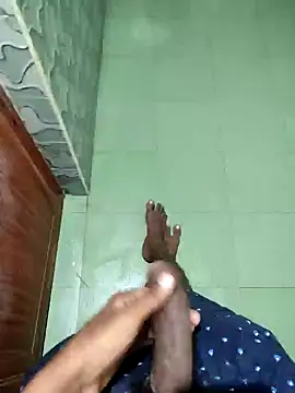 Snapshot of yo19boy chatting on 12/02/24, 10:24 yo19boy online show from 12/02/24, 10:24