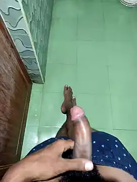 Snapshot of yo19boy chatting on 12/01/24, 07:08 yo19boy online show from 12/01/24, 07:08