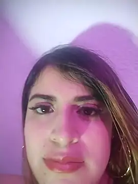 Snapshot of bella_star21 chatting on 10/18/25, 02:19 bella star21 online show from 10/18/25, 02:19