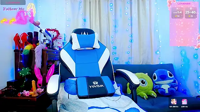 Aleexx    online show from 10/22/25, 09:20