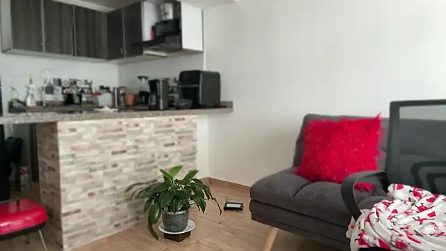 Karina Yang online show from 05/12/26, 12:11