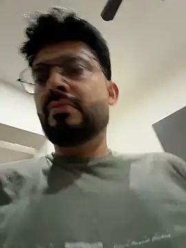 Snapshot of hot_rajat chatting on 05/19/26, 04:36 hot rajat online show from 05/19/26, 04:36