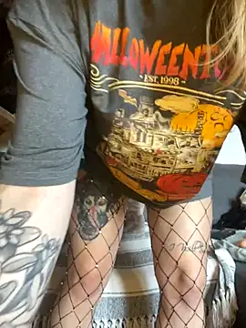 TalullaX online show from 10/31/25, 10:56