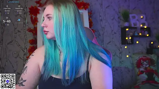 Moon Valkyrie online show from 09/10/25, 10:14