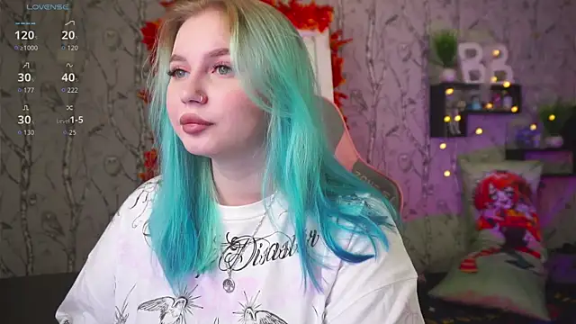 Moon Valkyrie online show from 10/02/25, 09:34