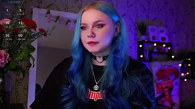 Moon Valkyrie online show from 02/14/25, 08:31