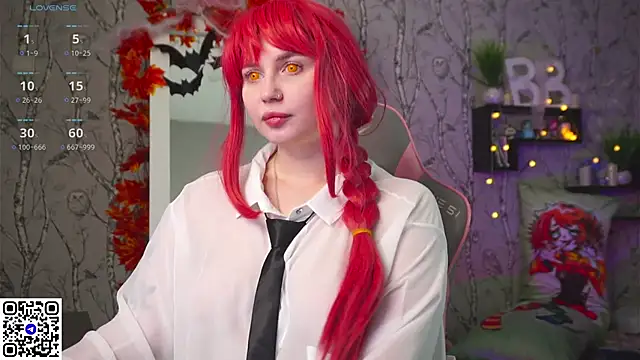 Moon Valkyrie online show from 10/31/25, 10:56