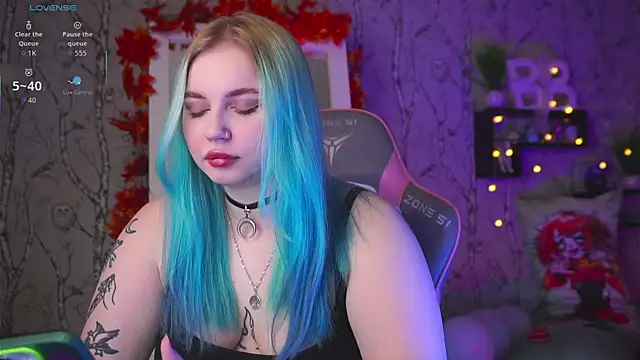 Moon Valkyrie online show from 09/21/25, 09:03