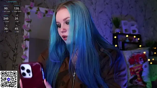 Moon Valkyrie online show from 02/23/25, 08:39