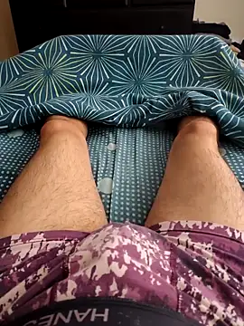 Snapshot of LuqenZo chatting on 02/20/26, 01:13 LuqenZo online show from 02/20/26, 01:13