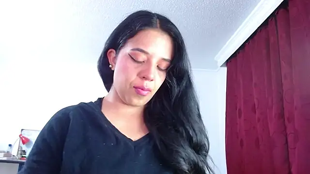 Snapshot of VALERY_MEER chatting on 09/13/25, 01:27 VALERY MEER online show from 09/13/25, 01:27